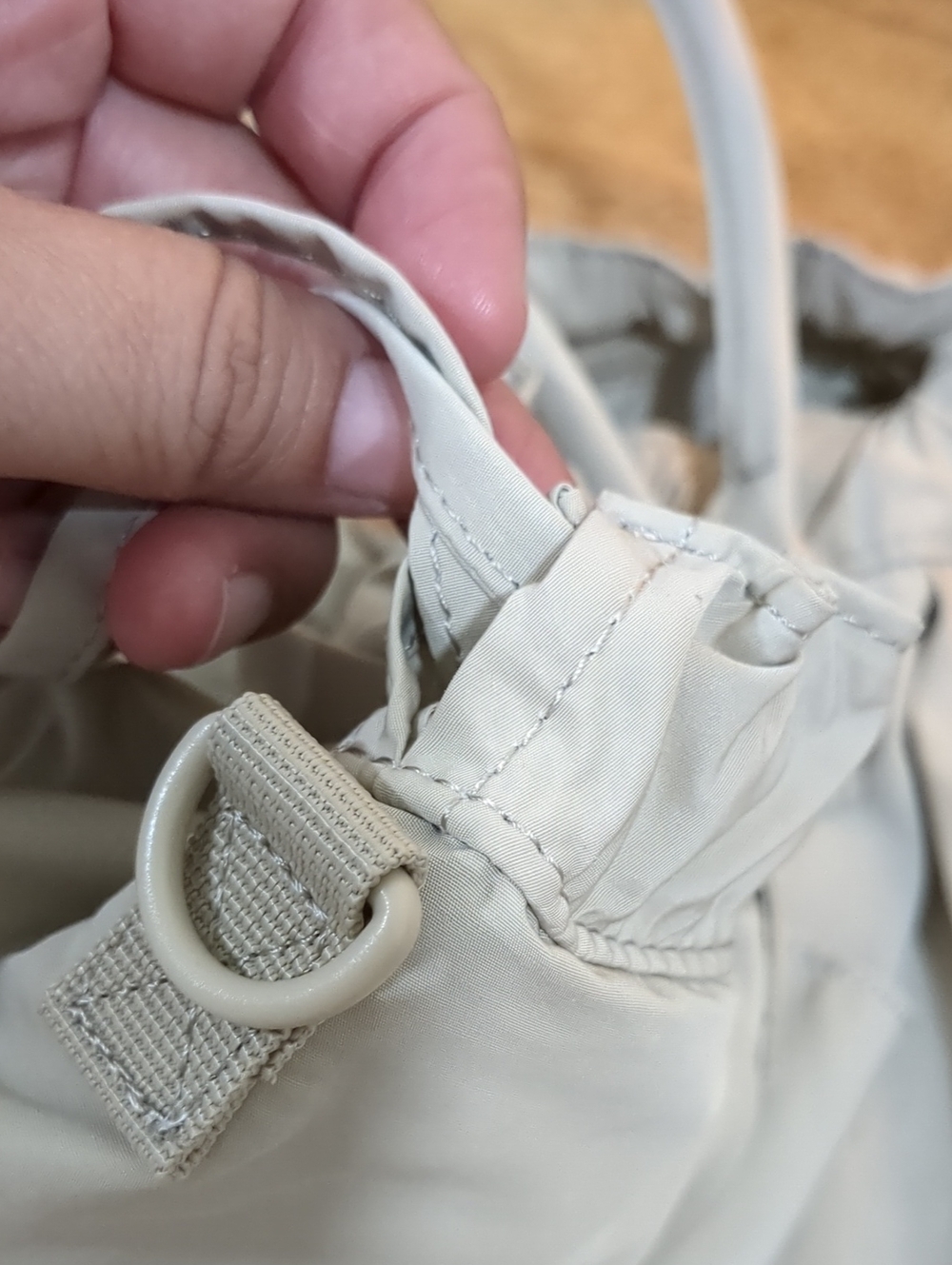 UNIQLO Drawstring Bag In Beige - Picture 11 of 16